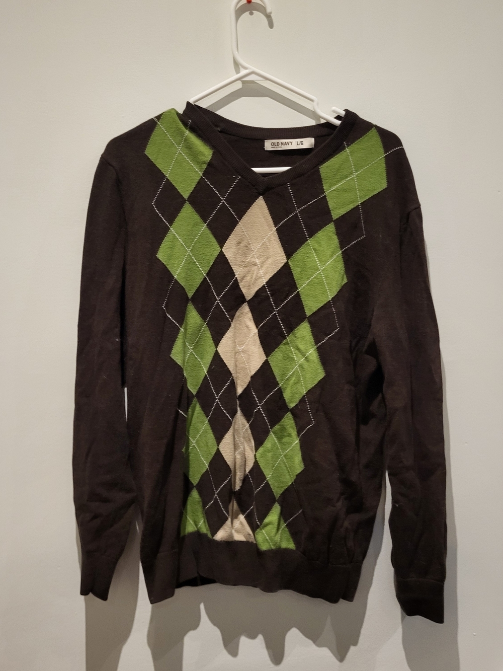 Old Navy Men's Dark Brown V-Neck Sweater with Green and Cream Argyle